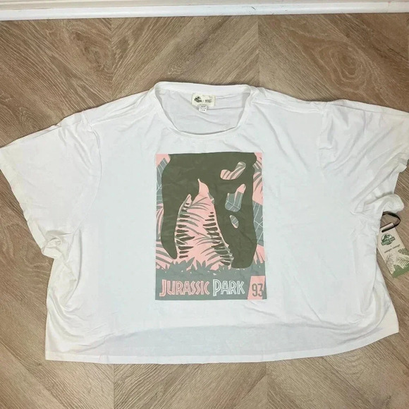 NWT Jurassic Park Crop T-Shirt - Picture 1 of 3